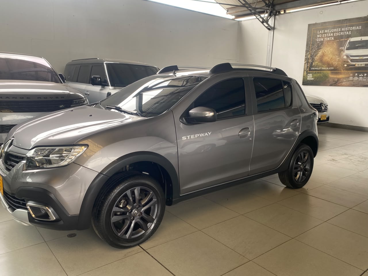 Renault Stepway gris en FACILI MARKARS